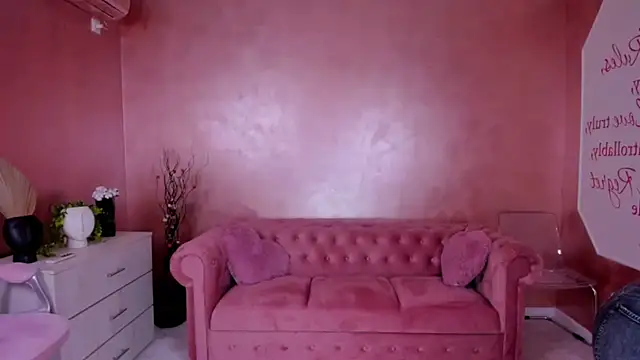 evanew  online show from February 2025 06:04:01 PM