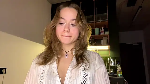 RoxyStar17 online show from January 2025 08:15:01 PM