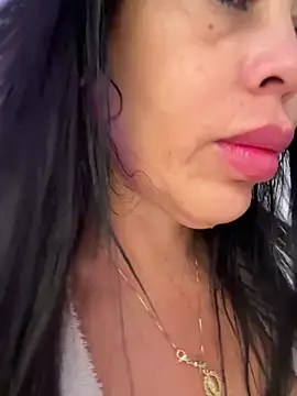 Snapshot of KarolRubi1 chatting on January 2025 02:07:01 PM KarolRubi1 online show from January 2025 02:07:01 PM