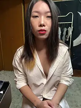 Snapshot of berberson chatting on February 2025 12:43:02 PM berberson online show from February 2025 12:43:02 PM