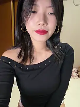 Snapshot of berberson chatting on December 2025 01:50:02 PM berberson online show from December 2025 01:50:02 PM