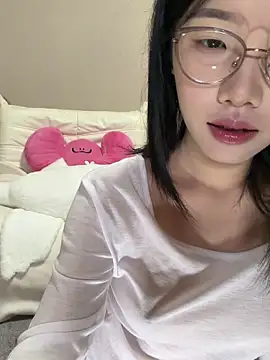 Snapshot of berberson chatting on January 2026 02:21:02 PM berberson online show from January 2026 02:21:02 PM