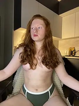 Snapshot of redhead_peach chatting on March 2025 11:43:02 PM redhead peach online show from March 2025 11:43:02 PM