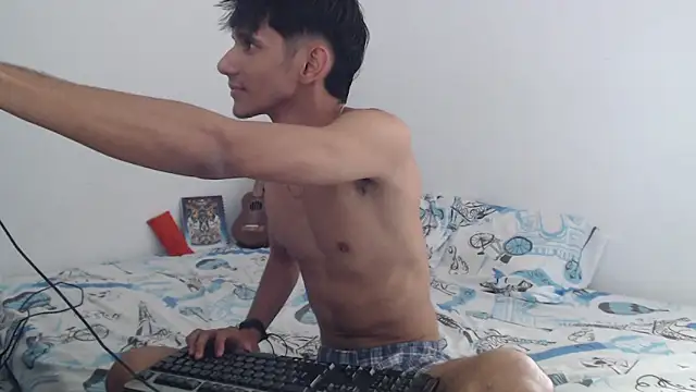 Johan Mancini R online show from December 2024 08:47:02 PM