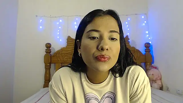 Coral0403 online show from February 2025 09:25:01 PM