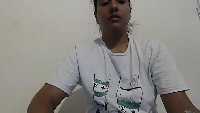 Coral0403 online show from February 2025 03:51:02 PM