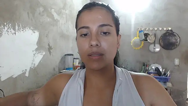 Coral0403 online show from June 2026 07:24:02 PM