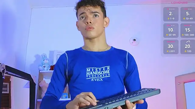 Nijinsky LatinBoy online show from May 2026 11:04:02 AM