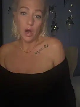 AlessasRoom online show from September 2025 08:40:01 AM