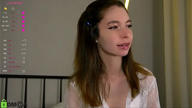 Snapshot of LittleOriana chatting on September 2025 02:50:02 AM LittleOriana online show from September 2025 02:50:02 AM