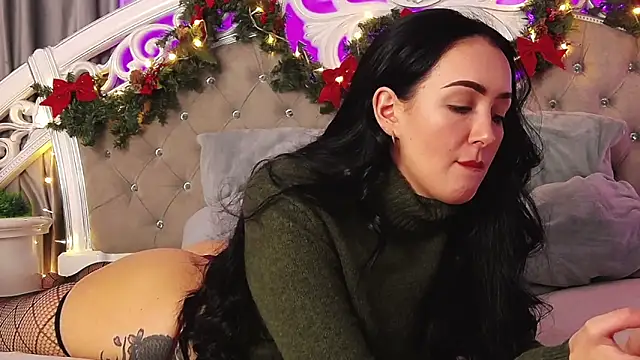 KimKhallifa online show from December 2025 05:13:01 AM