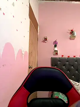 Snapshot of emmariders2 chatting on October 2025 04:26:02 PM emmariders2 online show from October 2025 04:26:02 PM