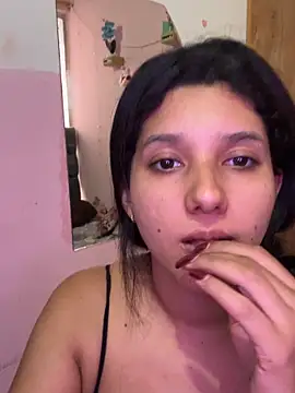 Snapshot of emmariders2 chatting on April 2026 02:44:01 PM emmariders2 online show from April 2026 02:44:01 PM