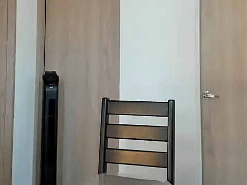 benjamincol online show from May 2026 07:19:02 PM