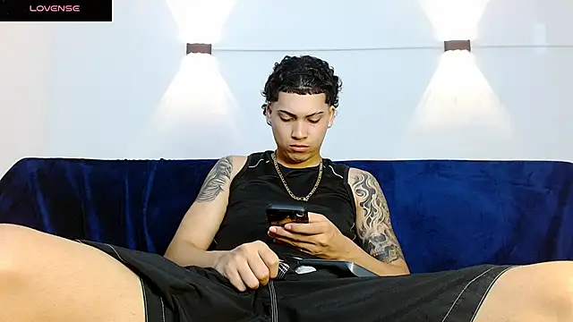 Br4ndxpimm online show from December 2025 06:49:01 PM