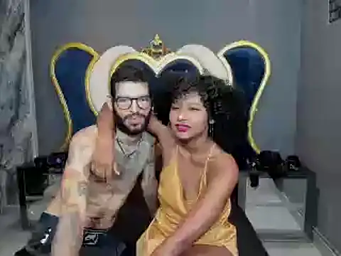 Snapshot of JenniferandBen chatting on January 2025 07:17:02 PM JenniferandBen online show from January 2025 07:17:02 PM