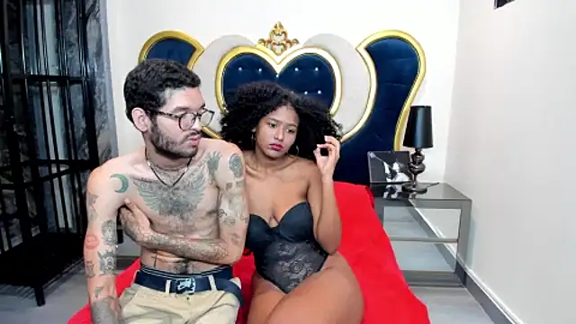 Snapshot of JenniferandBen chatting on January 2025 07:31:01 PM JenniferandBen online show from January 2025 07:31:01 PM