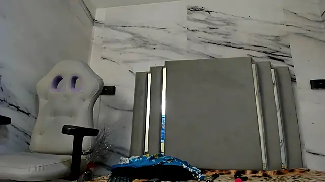 Lorena watson online show from February 2025 04:51:02 AM