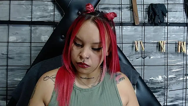 Alana Roth online show from October 2025 07:25:02 PM