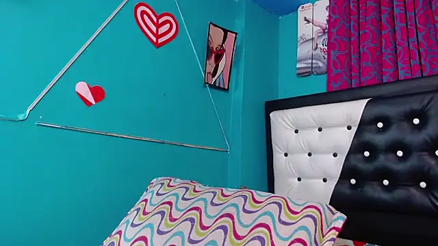 valerie mase online show from February 2026 09:13:01 PM