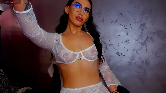 Snapshot of LexyBrianna chatting on January 2025 07:53:01 AM LexyBrianna online show from January 2025 07:53:01 AM