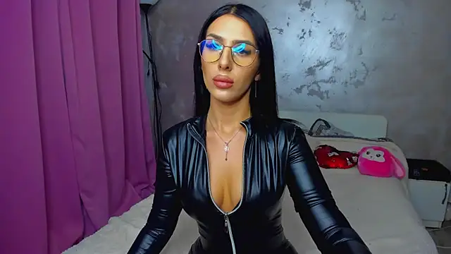 Snapshot of LexyBrianna chatting on October 2025 08:20:01 PM LexyBrianna online show from October 2025 08:20:01 PM