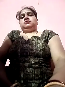 Snapshot of Aadhya_Bahri chatting on January 2025 05:31:02 PM Aadhya Bahri online show from January 2025 05:31:02 PM