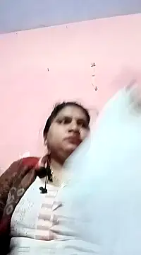 Snapshot of Aadhya_Bahri chatting on January 2025 06:46:01 PM Aadhya Bahri online show from January 2025 06:46:01 PM