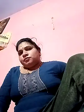 Snapshot of Aadhya_Bahri chatting on February 2025 06:51:01 PM Aadhya Bahri online show from February 2025 06:51:01 PM