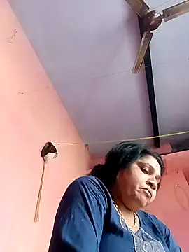Snapshot of Aadhya_Bahri chatting on February 2025 11:09:01 AM Aadhya Bahri online show from February 2025 11:09:01 AM