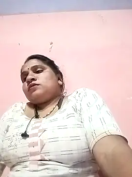 Snapshot of Aadhya_Bahri chatting on February 2025 03:09:01 PM Aadhya Bahri online show from February 2025 03:09:01 PM