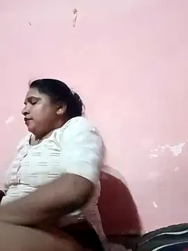 Snapshot of Aadhya_Bahri chatting on February 2025 06:15:02 PM Aadhya Bahri online show from February 2025 06:15:02 PM