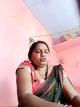 Snapshot of Aadhya_Bahri chatting on February 2025 05:53:01 AM Aadhya Bahri online show from February 2025 05:53:01 AM
