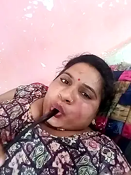 Snapshot of Aadhya_Bahri chatting on March 2025 09:56:01 AM Aadhya Bahri online show from March 2025 09:56:01 AM