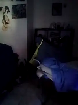 Snapshot of k1oudE chatting on December 2025 07:53:02 PM k1oudE online show from December 2025 07:53:02 PM