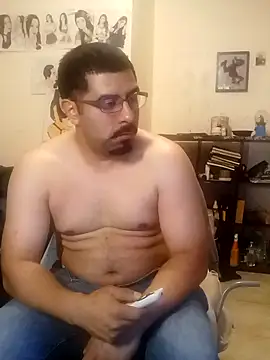 Snapshot of k1oudE chatting on December 2025 11:53:01 PM k1oudE online show from December 2025 11:53:01 PM