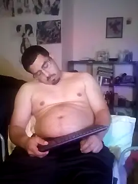 Snapshot of k1oudE chatting on December 2025 11:50:01 AM k1oudE online show from December 2025 11:50:01 AM