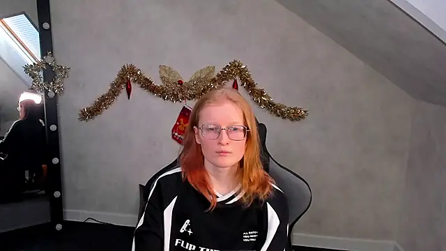 Snapshot of ElizabethHarpper chatting on January 2025 08:41:02 AM ElizabethHarpper online show from January 2025 08:41:02 AM