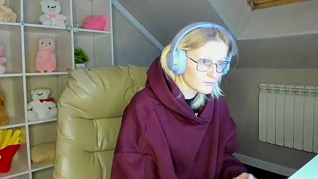 ElizabethHarpper online show from December 2025 12:51:01 AM