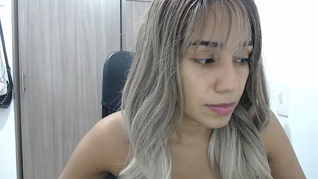 isabela oh online show from March 2025 03:24:02 PM