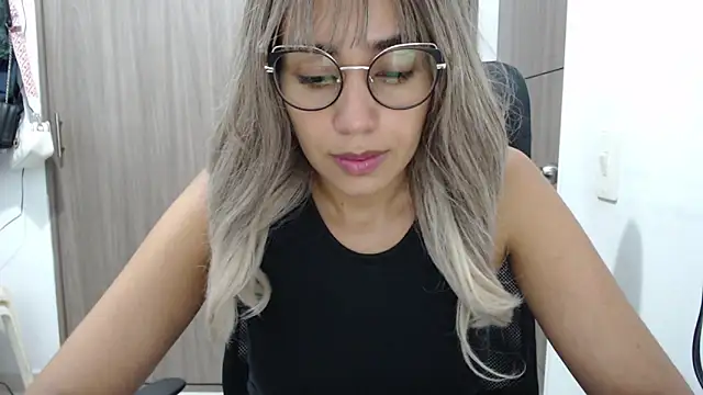 isabela oh online show from September 2025 05:24:01 PM
