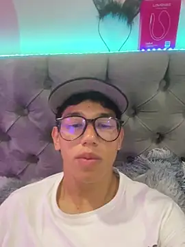 RyanPricee online show from May 2026 02:51:02 AM