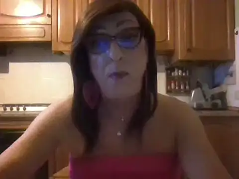 Snapshot of Tiabet chatting on January 2026 09:09:01 PM Tiabet online show from January 2026 09:09:01 PM