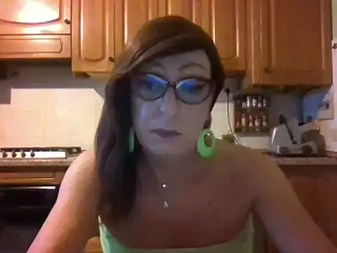 Snapshot of Tiabet chatting on February 2026 09:31:02 PM Tiabet online show from February 2026 09:31:02 PM