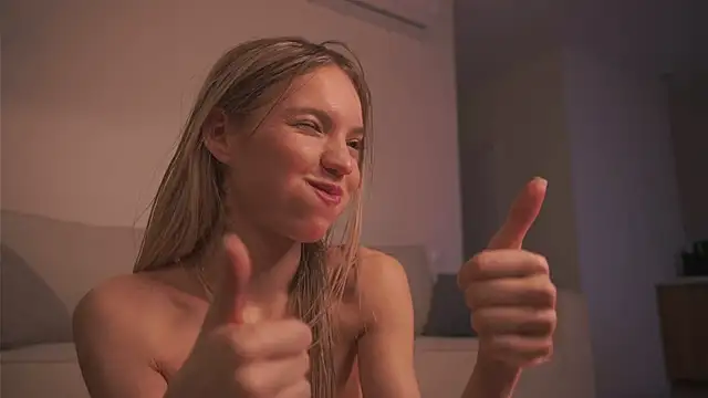 alittlestarrr online show from January 2025 07:28:01 AM