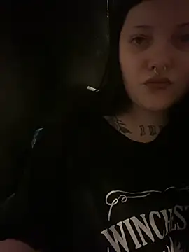 Gothicsiren online show from January 2025 12:22:01 AM