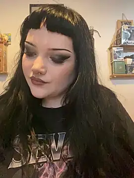 Gothicsiren online show from February 2025 11:13:01 AM