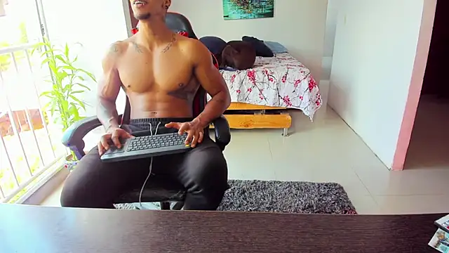 Snapshot of Adam_Valenciia chatting on October 2025 05:44:02 PM Adam Valenciia online show from October 2025 05:44:02 PM