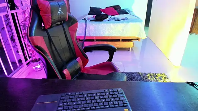 Snapshot of Adam_Valenciia chatting on October 2025 12:22:02 AM Adam Valenciia online show from October 2025 12:22:02 AM