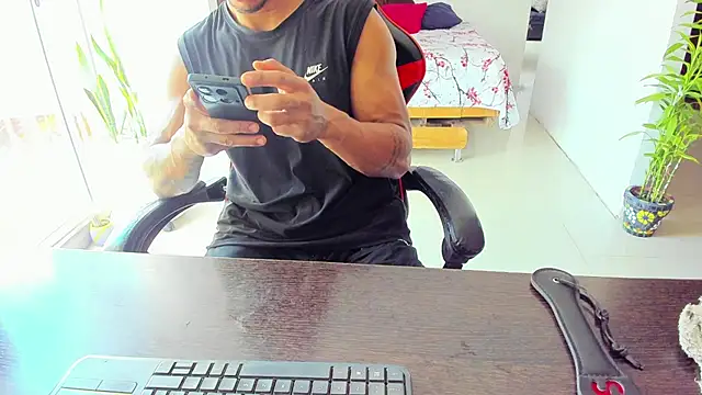 Snapshot of Adam_Valenciia chatting on October 2025 03:46:02 PM Adam Valenciia online show from October 2025 03:46:02 PM